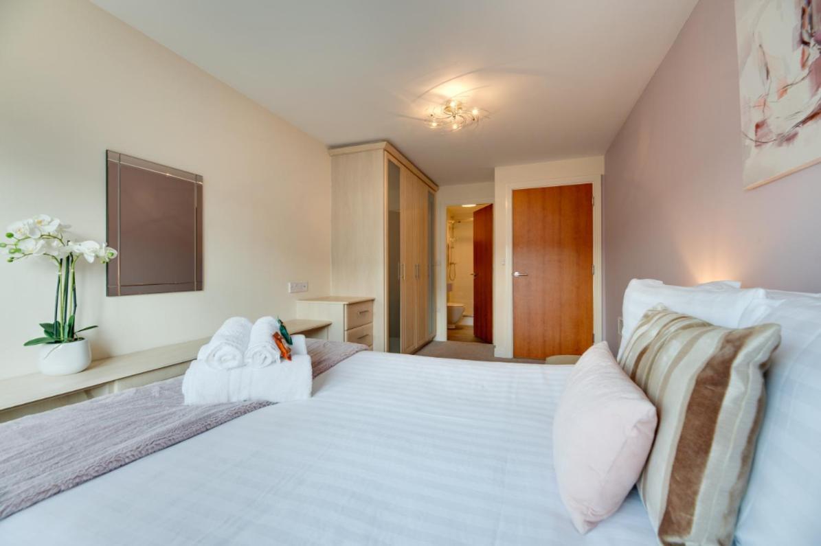Stephenson Sleepers Apartments - By Week2Week غيتْسْهيد المظهر الخارجي الصورة